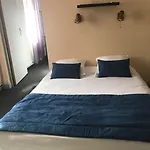 Au Royal Otel