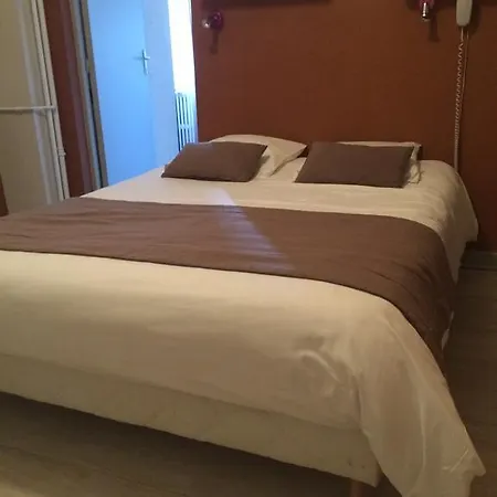 Au Royal Hotel