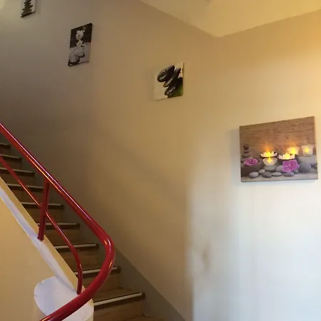 Отель Au Royal 2*