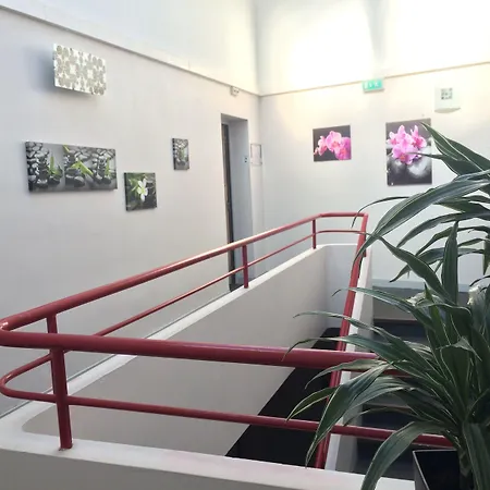 Au Royal 2* Carcassonne