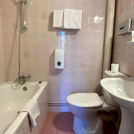 Au Royal 2* Каркассон