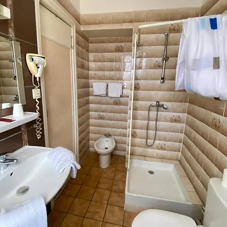 Hotel Au Royal 2*