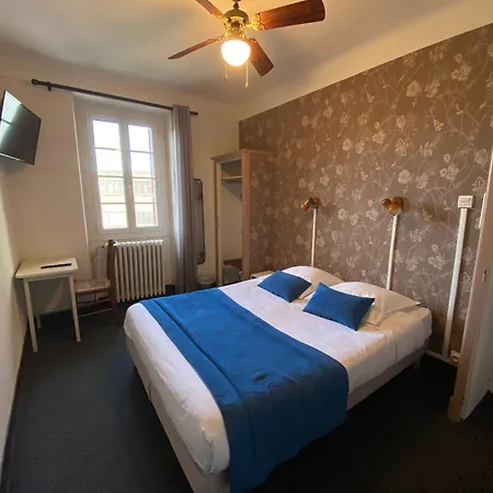 Au Royal 2* Каркассон