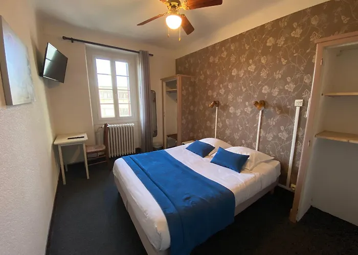 Au Royal 2* Carcassonne