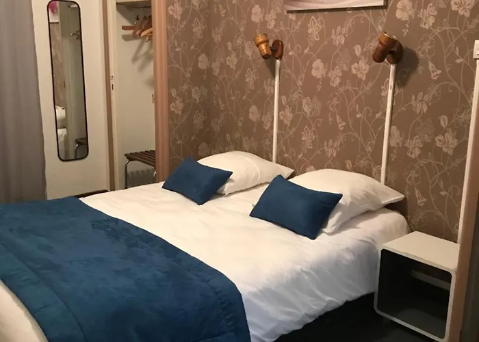 Au Royal 2* Carcassonne