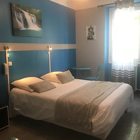 Au Royal 2*
